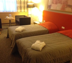 Номер стандарт с 2 односпальными кроватями в Юрибей