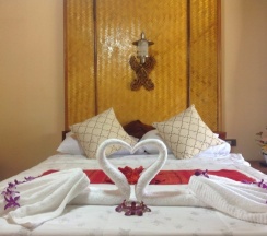Двухместный номер Standard с балконом двуспальная кровать в Ruan Mai Naiyang Beach Resort