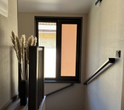 Четырёхместный семейный коттедж с балконом в Розмарин