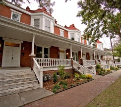 Апартаменты в 420Waldburg A · Modern Apt with Southern Charm Blocks from Forsyth