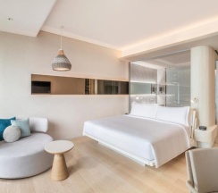 Двухместный номер Hilton Deluxe с видом на океан двуспальная кровать в Hilton Pattaya