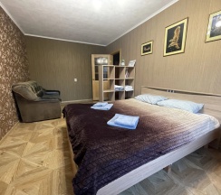 Апартаменты с балконом и с красивым видом из окна в Квартира Pskov City Apartments Рокоссовского 32