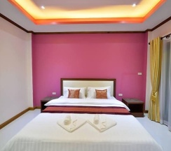 Номер Deluxe с видом на горы в Dusit Phuphaya Resort