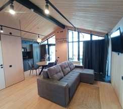 Двухкомнатное семейное Шале с террасой и видом на горы в Home-Olkhon