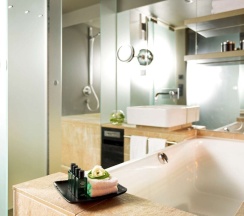 Двухместный полулюкс Executive двуспальная кровать в Sofitel Munich Bayerpost