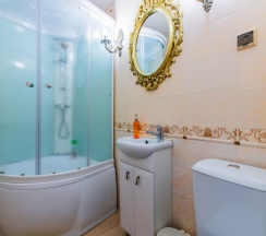 Аврора на Ленина 5 в Гостиный Дворъ и Ко
