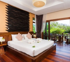Номер Superior с балконом в Palm Leaf Resort