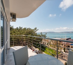 Делюкс просторный с кроватью размера "king-size" в Бригантина