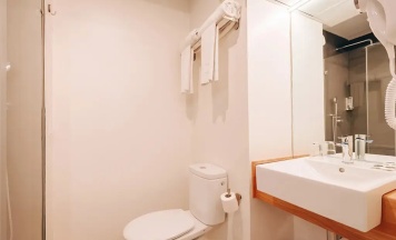 Двухместный номер с кухней Standard (2 отдельные кровати) в Vertice Roomspace Madrid