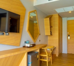 Двухместный номер Superior с видом на море двуспальная кровать в Golden Paradise Hotel