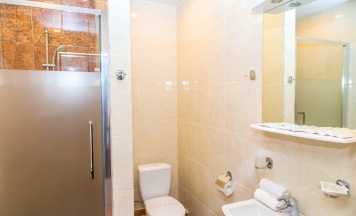 Классический четырехместный номер в Кароза