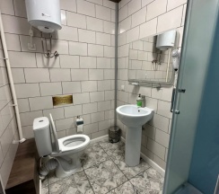 Трёхместный полулюкс в Дилижанс