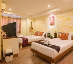 Трёхместная студия односпальная кровать в My Way Hua Hin Music Hotel