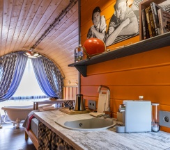 Дилижанс "Кавказская пленница", 2х-местный бутик-номер с ванной в О2Kislorod