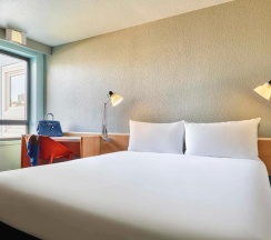 Двухместный номер Standard с красивым видом из окна двуспальная кровать в ibis Paris La Villette Cité des Sciences 19ème
