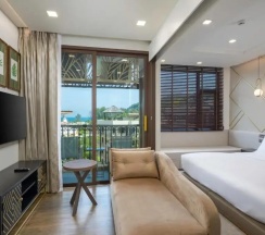 Двухместный номер Deluxe двуспальная кровать в The Proud Karon Beach Phuket Trademark Collection By Wyndham