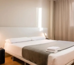 Номер Семейный в Vertice Roomspace Madrid