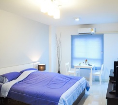 Номер Deluxe с балконом в Pitikant Place