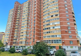 Апартаменты EasyRent (ИзиРент) на улице Александра Кудашева 110 в Тольятти