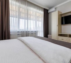 Номер полулюкс комфорт с 1 двуспальной кроватью Оазис спокойствия в Ночной квартал