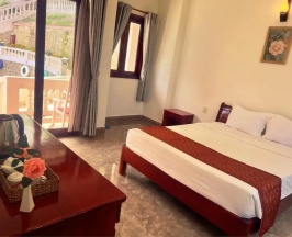 Двухместный номер Standard с видом на бассейн (двуспальная кровать) в Hong Bin Bungalow Resort