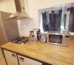 Капсула в восьмиместном номере в PodSpot hostel
