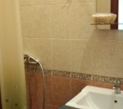 №3 Стандартный четырехместный номер в Eva Apartments