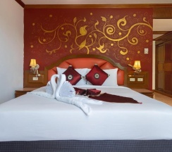 Двухместный номер Deluxe двуспальная кровать в Memory Karon Resort