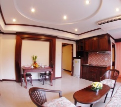Люкс с балконом в Golden Villa