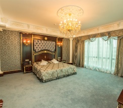 Президентский Люкс в Artis plaza hotel