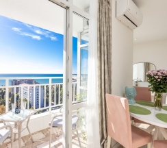 Апартаменты люкс #14 в Sun Apartments ЖК Москва Апарт