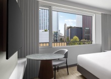 Двухместный номер Deluxe с видом на город двуспальная кровать в Courtyard by Marriott Bangkok Sukhumvit 20