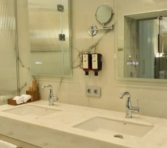 Люкс Executive в Almaty