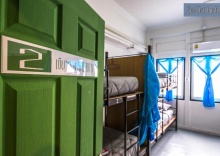 Кровать в общем номере (женский номер) в Zee Thai Hostel