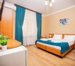 Семейный двухкомнатный до 6 гостей с балконом в Джульетта