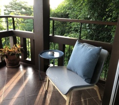 Семейный номер Deluxe с балконом и с видом на море в Отель Royal Beach Boutique Resort & Spa