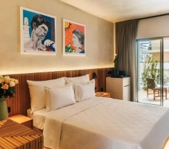 Двухместный номер Magnolia Superior с балконом (двуспальная кровать) в M Boutique Hotel - Designed for Adults