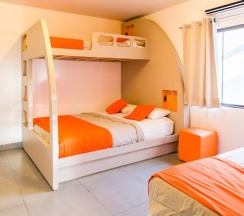Четырёхместный номер Superior в Concept Design Hostel & Suite