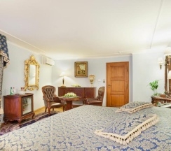 Двухместный номер Standard двуспальная кровать в Hotel U Prince Prague by BHG