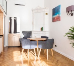 Апартаменты DELUX в F12 Apartments