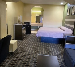 Одноместный номер Standard двуспальная кровать в Redwood Suites