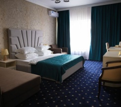 Трехместный стандартный номер в Хан