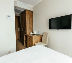 Стандарт одноместный с балконом вид на парк. Корпус 2 в Amza Парк