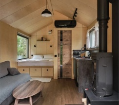 Двухместная Хижина № 1 двуспальная кровать в Сарай Сараев