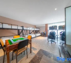 Двухместный номер Privilege Мансарда (двуспальная кровать) в Chino Town at Yaowarat Phuket