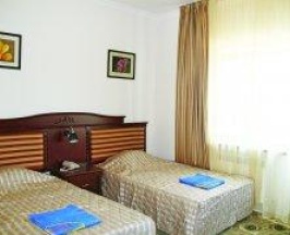 Номер стандарт с 2 односпальными кроватями в Джами