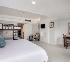 Номер Deluxe Terrace Fun семейный в Thavorn Palm Beach Resort Phuket