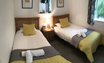 Двухместный номер Standard 2 отдельные кровати в Loch Eyre House