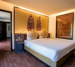 Семейный люкс в Kata Blue Sea Resort