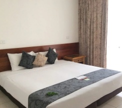 Апартаменты c 1 комнатой с балконом в The Melanesian Port Vila Hotel